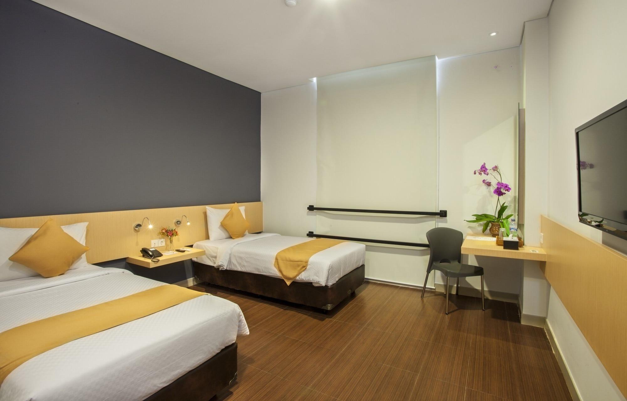 Hotel 88 Embong Malang Tunjungan Surabaya By Wh - Breakfast With The Best View On The Highest Floor And Strategic Location In The City Center Exterior photo